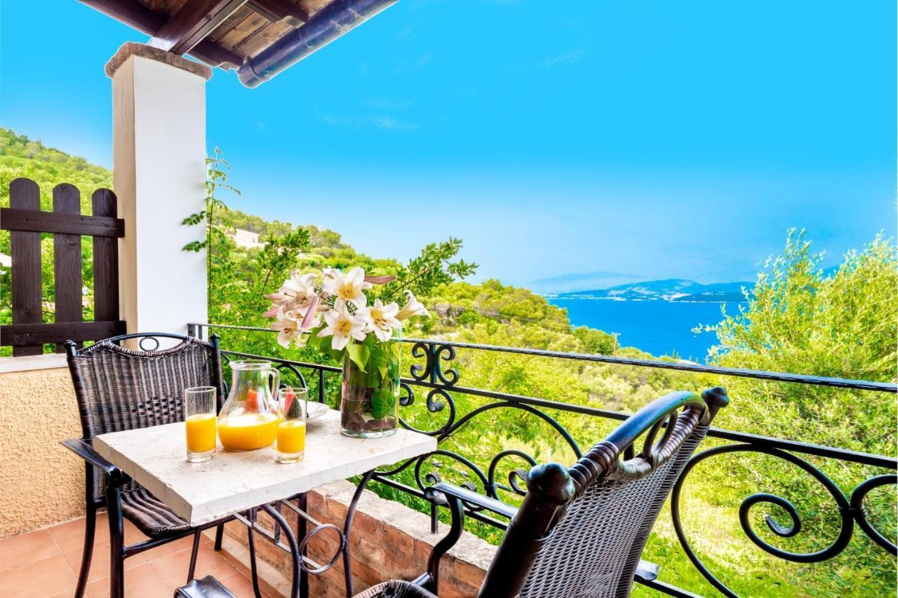 Varvara With Private Pool By Dadovillas Villa Kerasa