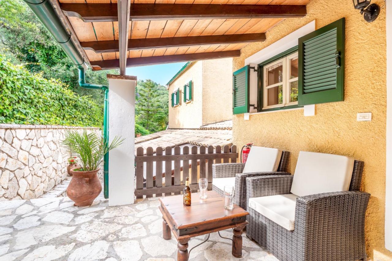Villa Varvara With Private Pool By Dadovillas Kerasa